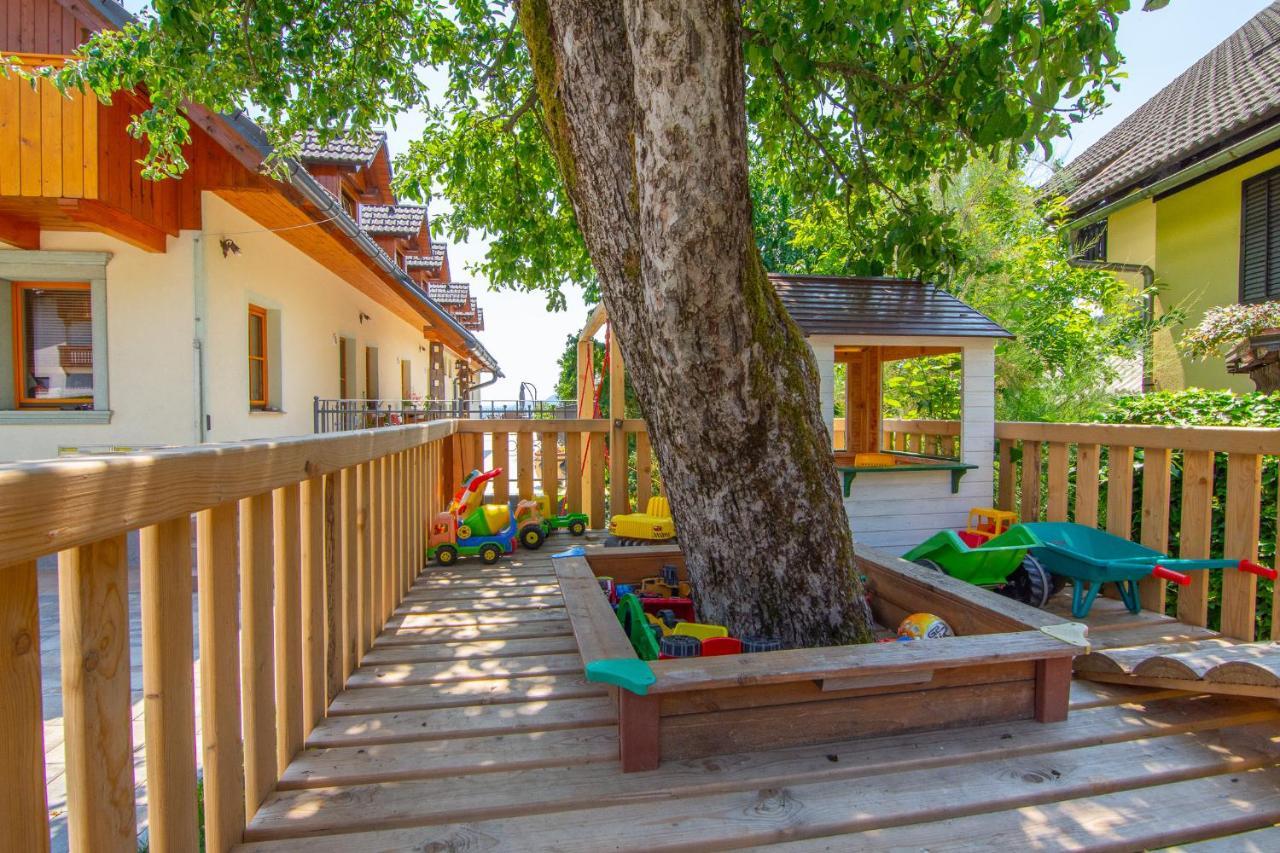 Tourist Farm "Pri Biscu" Villa Блед Екстериор снимка