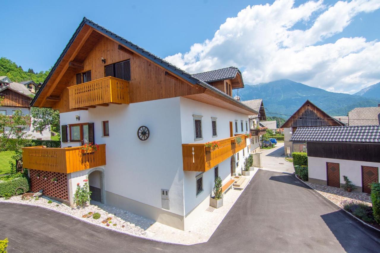 Tourist Farm "Pri Biscu" Villa Блед Екстериор снимка